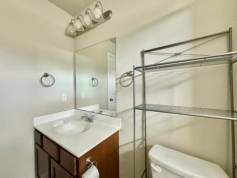 5977 Malta Cir — Photo 31