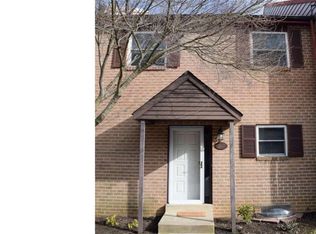 122 Eaton Dr, Wayne, PA 19087