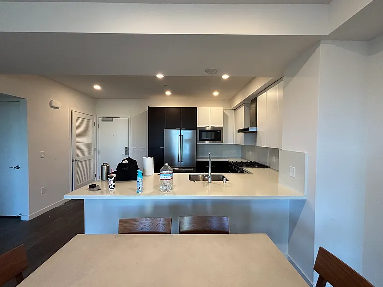 1850 El Camino Real #404 — Photo 5