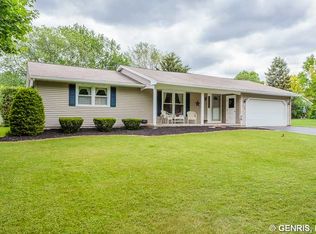 218 Quesada Dr, Rochester, NY 14616