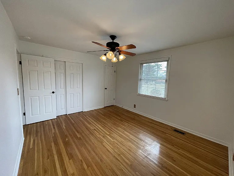 102 Crosby Dr — Photo 14