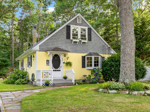 95 Winslow Road, North Falmouth, MA 02556