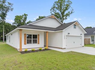 1420 Madelyn Woods Dr, Pensacola, FL 32506