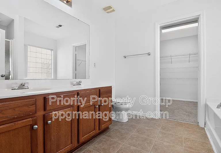 8913 Chalkstone Rd — Photo 27