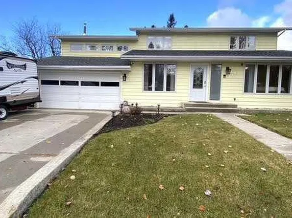 104 Mistaya Rd, Hinton, AB T7V 1G3