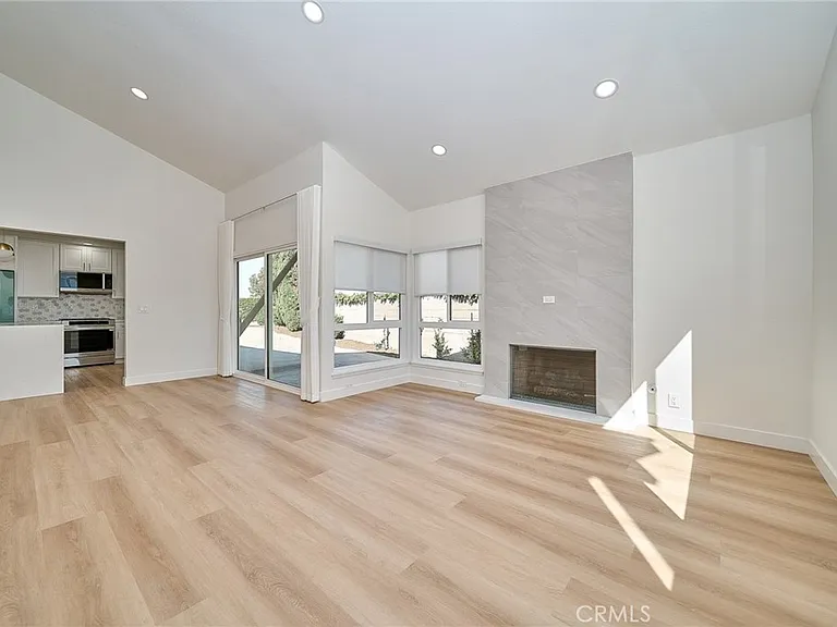 15061 Talley St — Photo 10