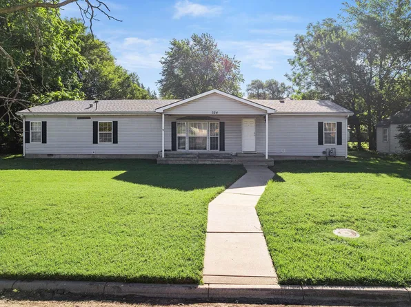 324 N Daily St, Mount Hope, KS 67108