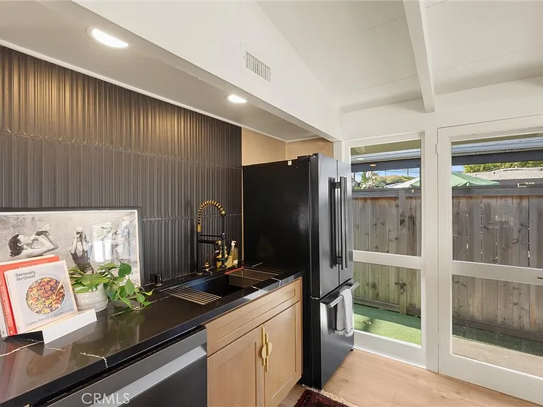 3119 Karen Ave — Photo 11
