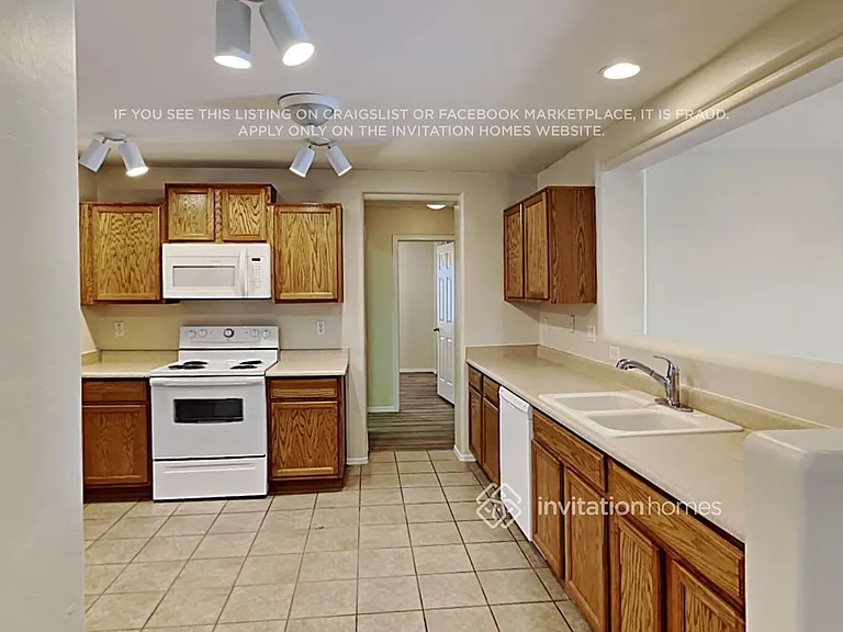 43893 W Cowpath Rd — Photo 7