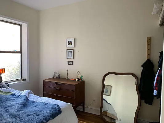 Rented by Yup Realty LLC | media 63