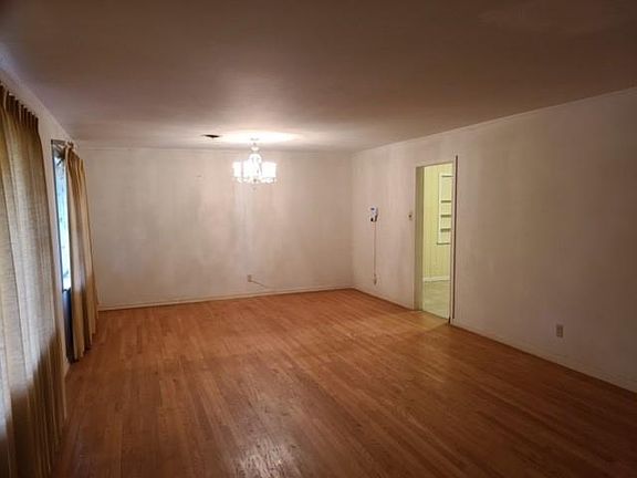4th image of 3803 Norman St