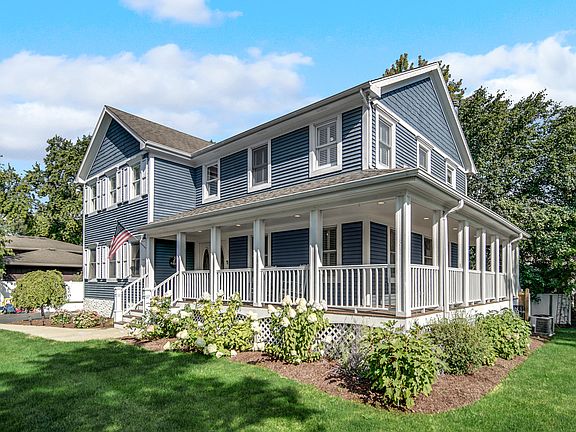 2nd image of 400 N Wilmette Ave