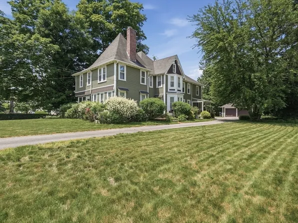 19 Eliot St #2, Natick, MA 01760