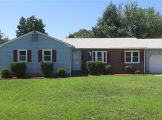 7 Smith Ln, Newport News, VA 23601