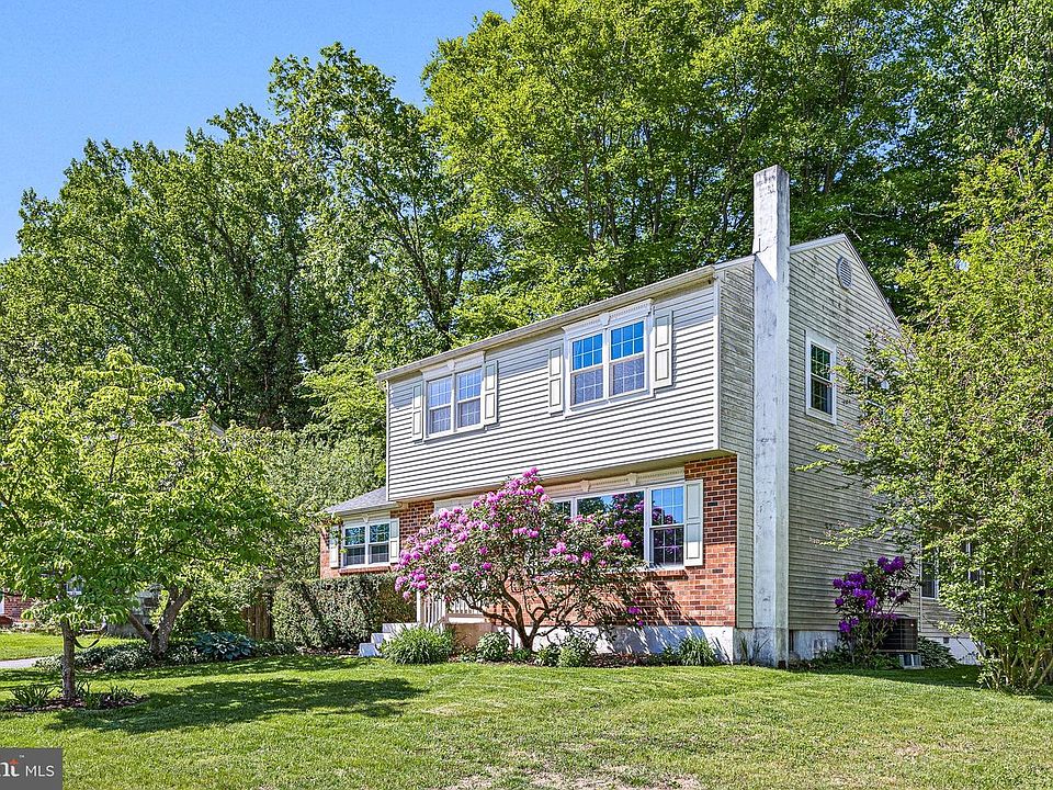 1st image of 130 Hedgewick Dr
