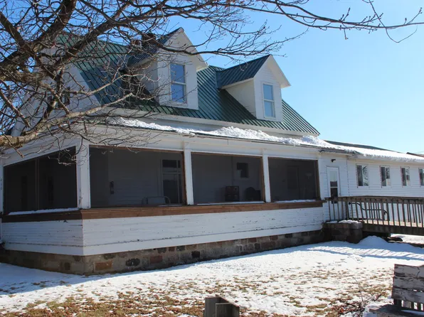 460 2nd Ave, Clear Lake, WI 54005
