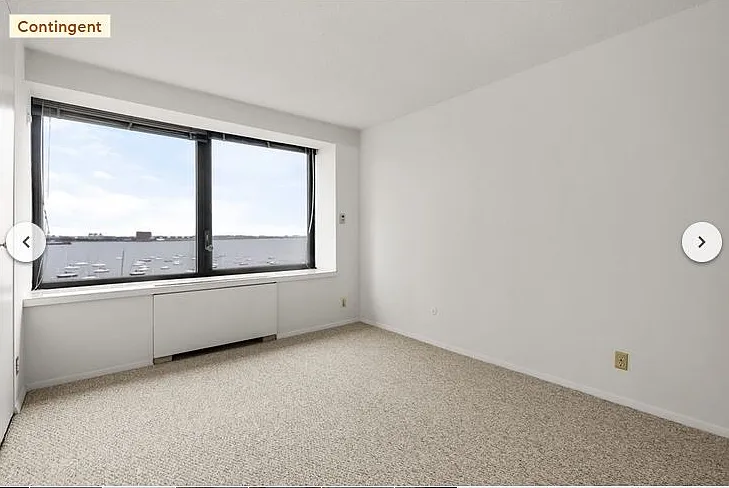 65 E India Row #8D — Photo 4