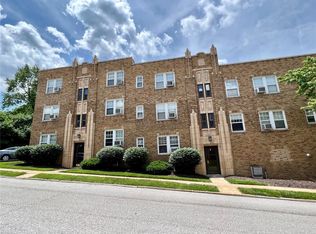 5 Del Lin Dr, Saint Louis, MO 63105