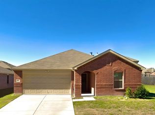 520 Runyan St, Cedar Hill, TX 75104