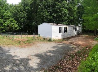 268 Jim Crabb Rd, Roaring River, NC 28669