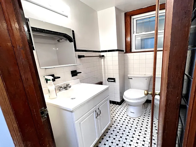 62 Liberty Ave #A — Photo 12