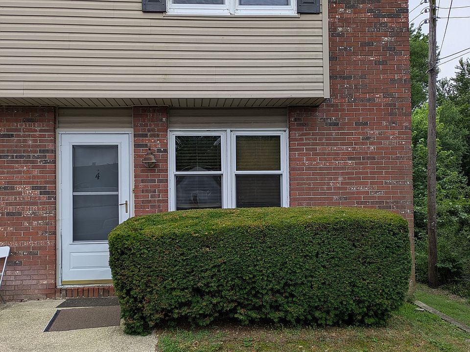Front of Townhome