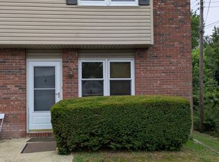 1123 Almond Rd APT 4, Elmer, NJ 08318