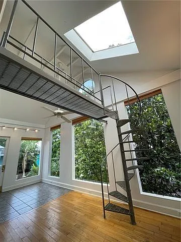 2 bed, 2.0 bath, 1698 sqft, $2,300 — Photo 2