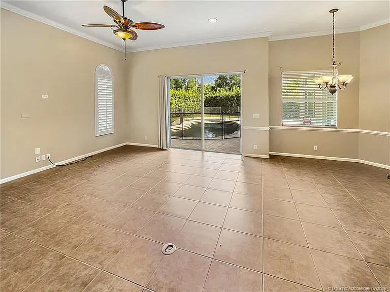2662 SW Newberry Ct — Photo 11