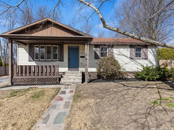 15 Sandy Hill Road, South Portland, ME 04106