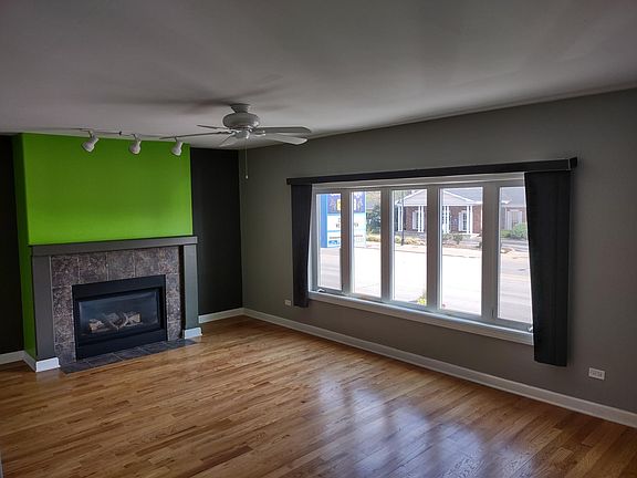 3rd image of 15538 Cicero Ave #2N