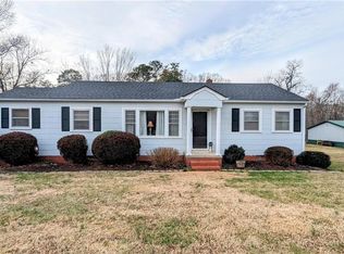 202 S Stout St, Randleman, NC 27317