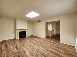 663 Bishops Lodge Rd APT 2, Santa Fe, NM 87501