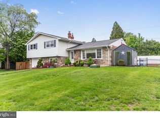 9226 Burbank Rd, Philadelphia, PA 19115