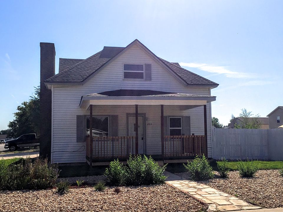 1st image of 204 N 23rd Ave