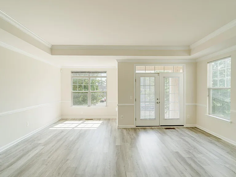 74 Pike Pl — Photo 7