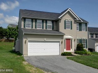 252 Tinstone Dr, Westminster, MD 21158