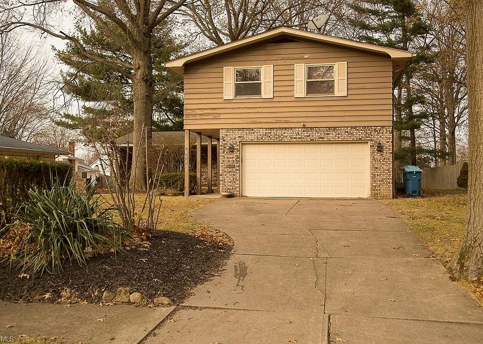 1st image of 844 Red Hill Dr