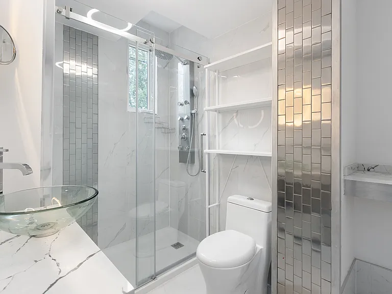 257 York St #253 — Photo 37