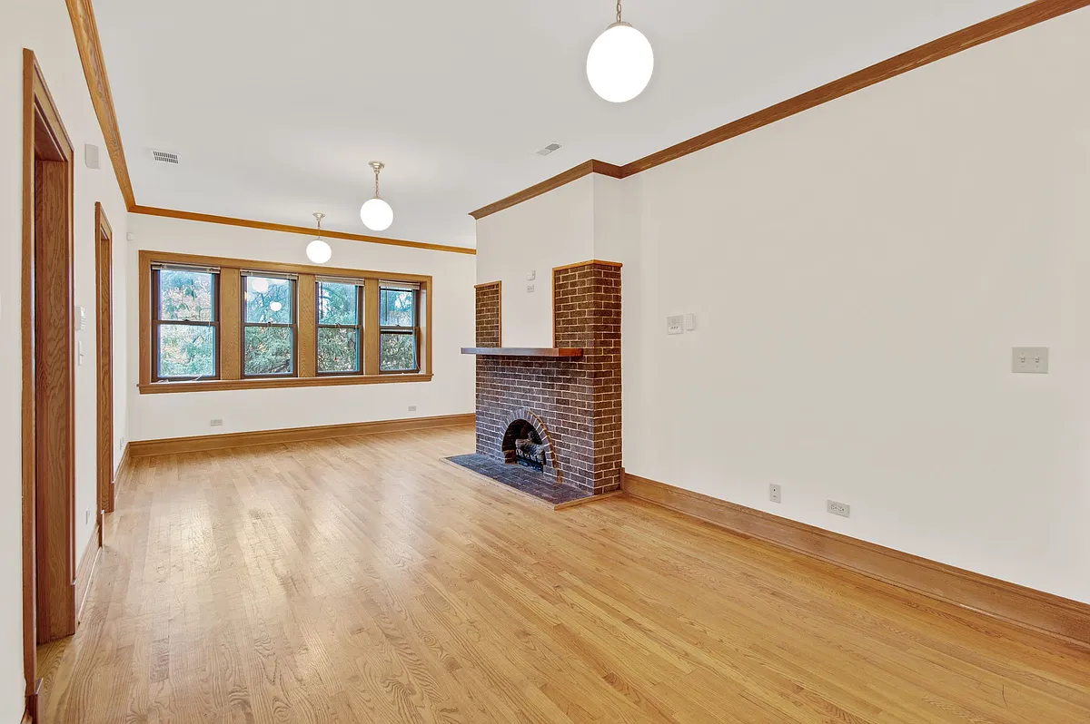 Building Photo - 1809 W Patterson Ave #2
