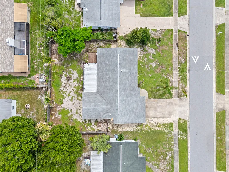 250 Carib Dr — Photo 15