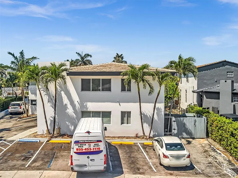 11900 N Bayshore Dr #205 — Photo 28