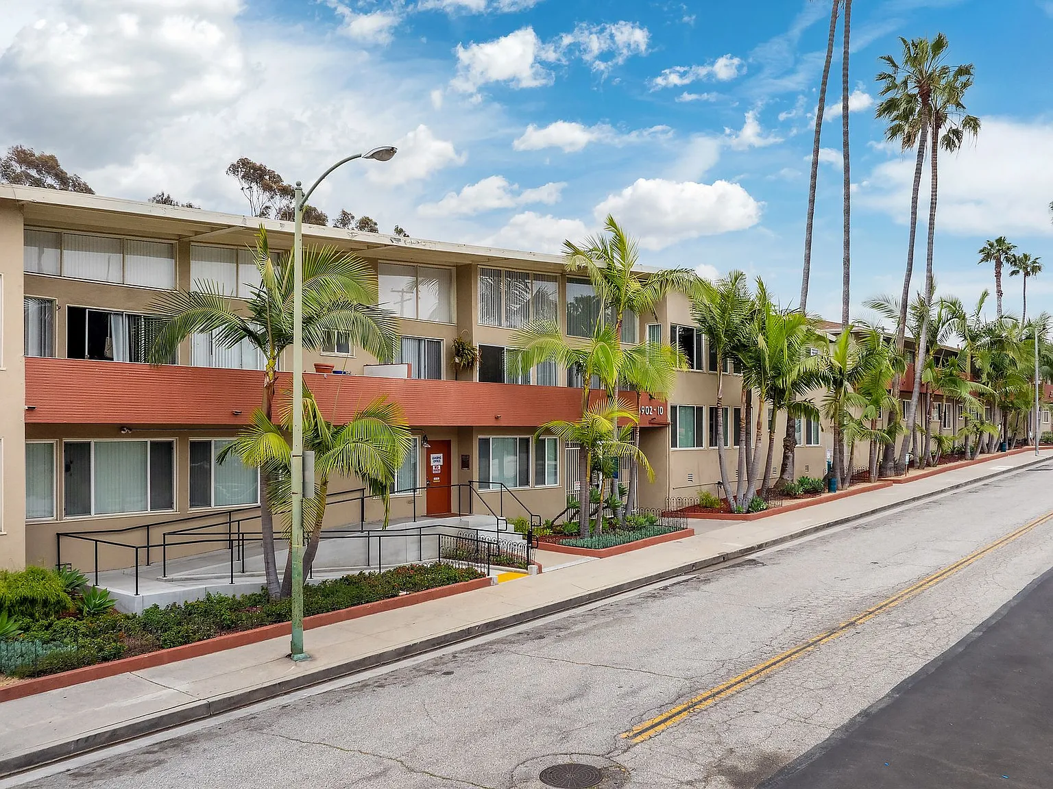Keswick Court Apartments — Photo 4