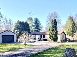 6709 Little Paw Paw Lake Rd, Coloma, MI 49038