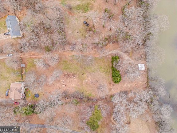 4th image of 42 River Oaks Dr