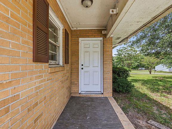 4th image of 123 Tucker Rd