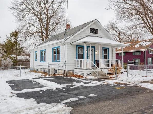 49 Munsey Ave, Swansea, MA 02777