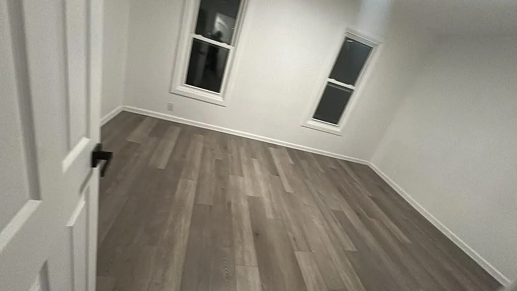 3 bed, 1152 sqft, $1,690 — Photo 2