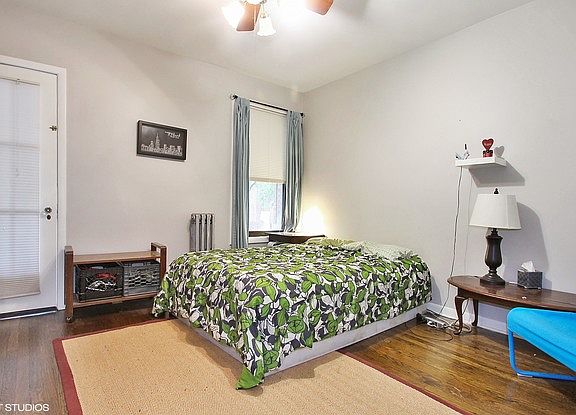 5th image of 6832 N Lakewood Ave APT 1