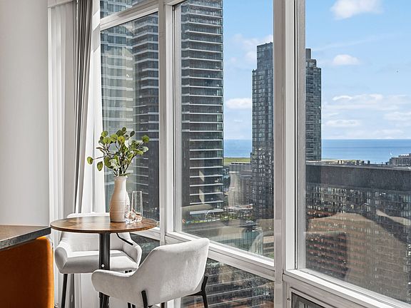 5th image of 373 Front St W #3003